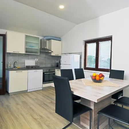 One Bedroom With Terrace A1 Apartman