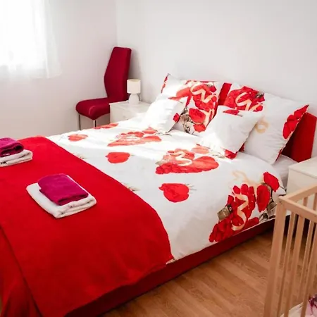 Apartman One Bedroom With Terrace A1