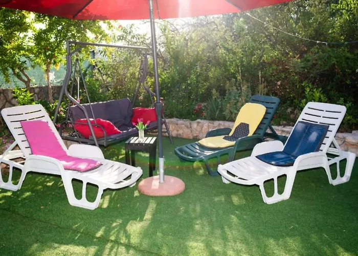 One Bedroom With Terrace A1 דירה