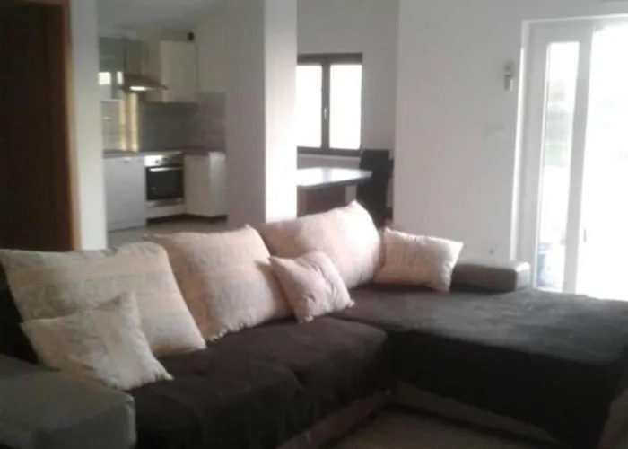 One Bedroom With Terrace A1 דירה *