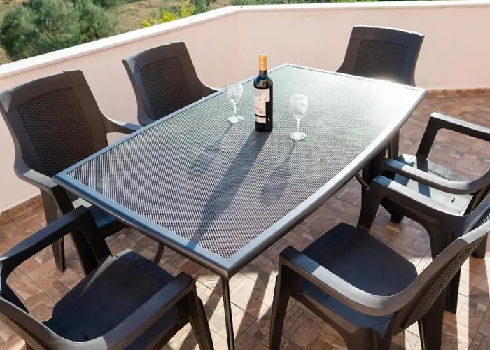 One Bedroom With Terrace A1